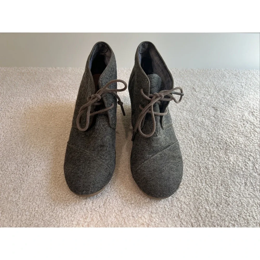 Toms Desert Wedge Herringbone Bootie Ankle Boots Size 8.5 Brown Fabric Academia